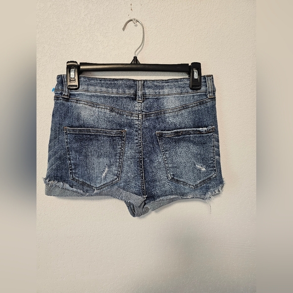 Refuge Denim Raw Hem Shorts Women's Size 6 - Picture 3 of 5
